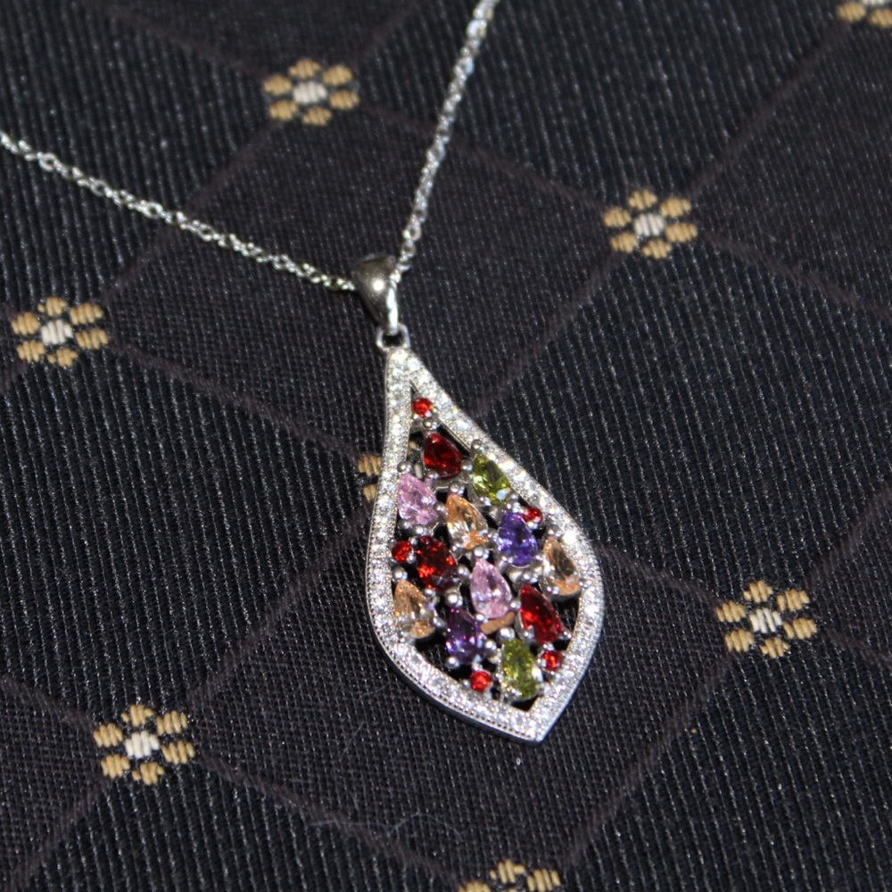 Multicolored necklace